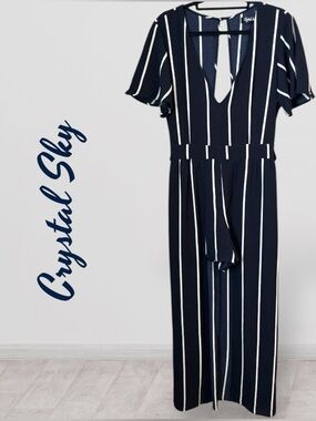 🌺CRYSTAL SKY NAVY/WHITE ROMPER DRESS